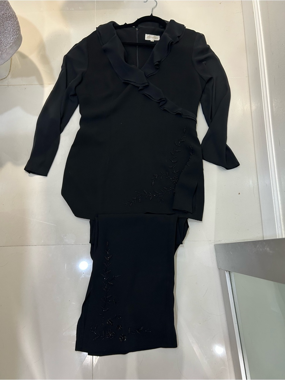 Studio I Black Ruffle Neck Evening Dress Set